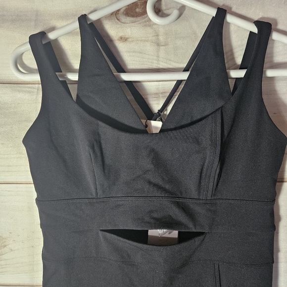 - NO KA'OI Outline Cutout Jumpsuit - Picture 5 of 12